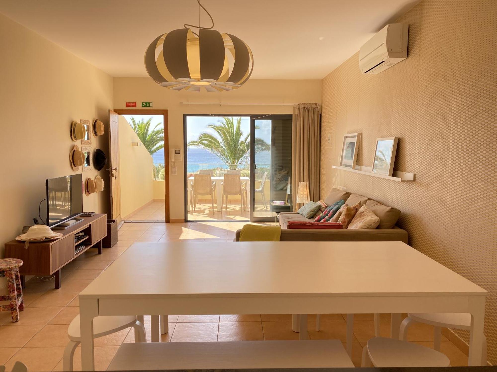 Casa Das Pedras Pretas - By Wehost 포르투산투 외부 사진